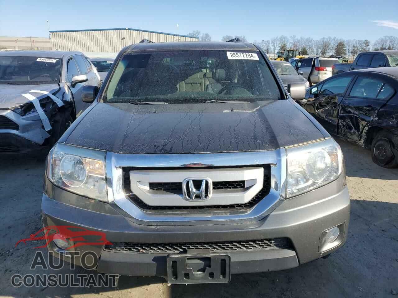 HONDA PILOT 2011 - 5FNYF3H58BB038325