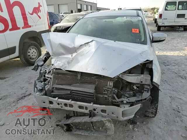 FORD FOCUS 2015 - 1FADP3F22FL374825