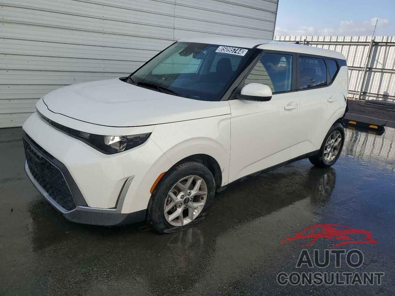 KIA SOUL 2023 - KNDJ23AU2P7854362