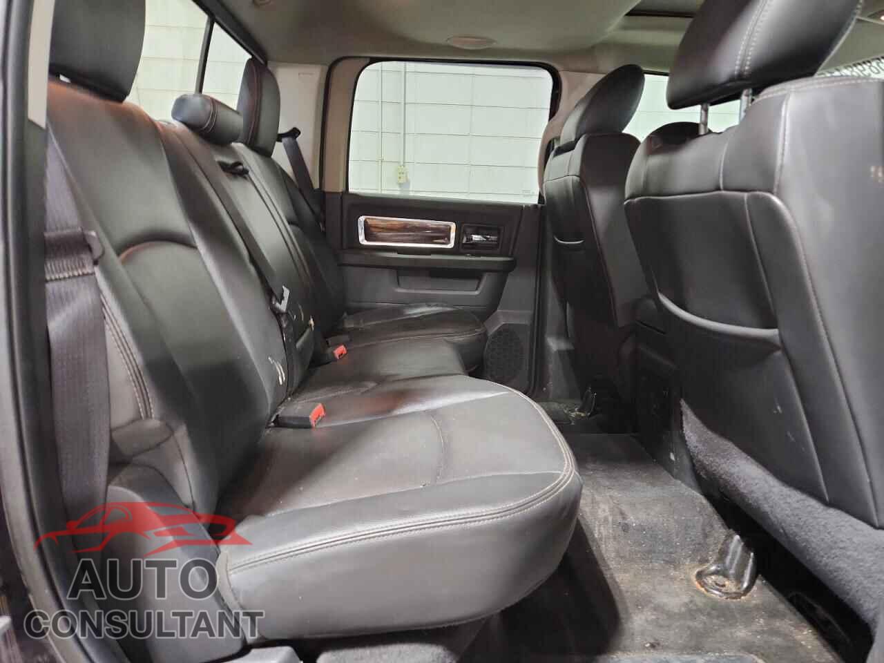 DODGE RAM 1500 2012 - 1C6RD7NT8CS155855