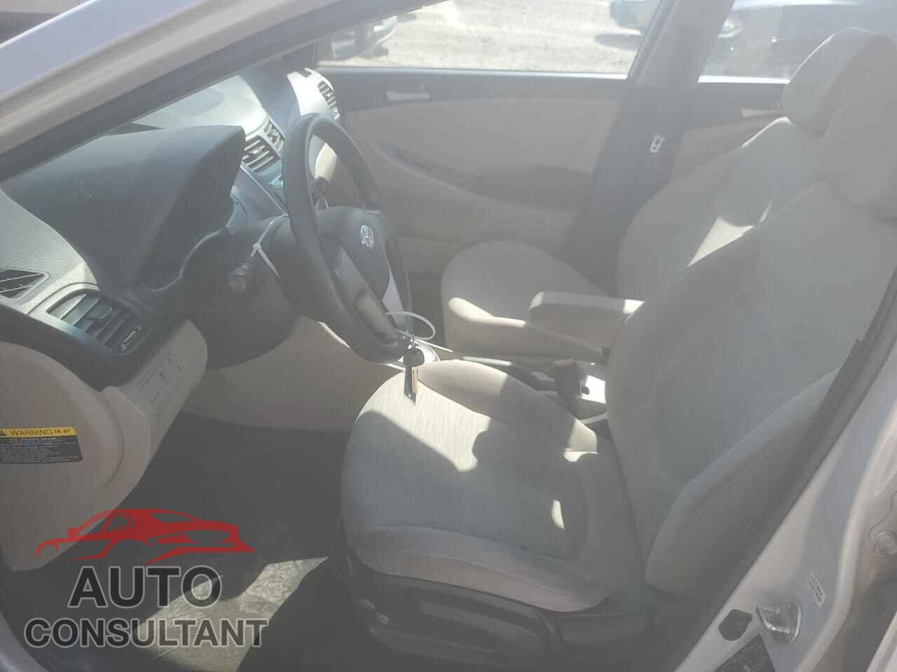 HYUNDAI ACCENT 2017 - KMHCT4AE8HU210514