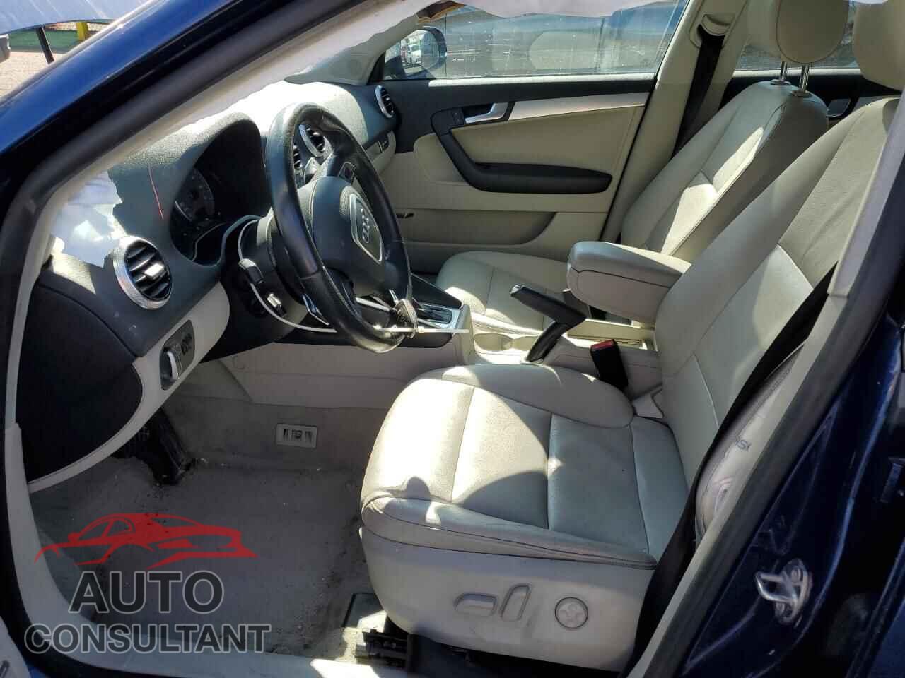 AUDI A3 2013 - WAUMFBFM2DA031706