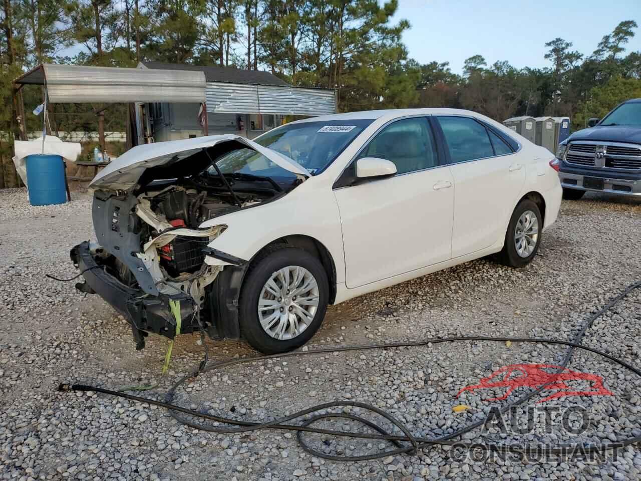 TOYOTA CAMRY 2016 - 4T4BF1FK7GR555134