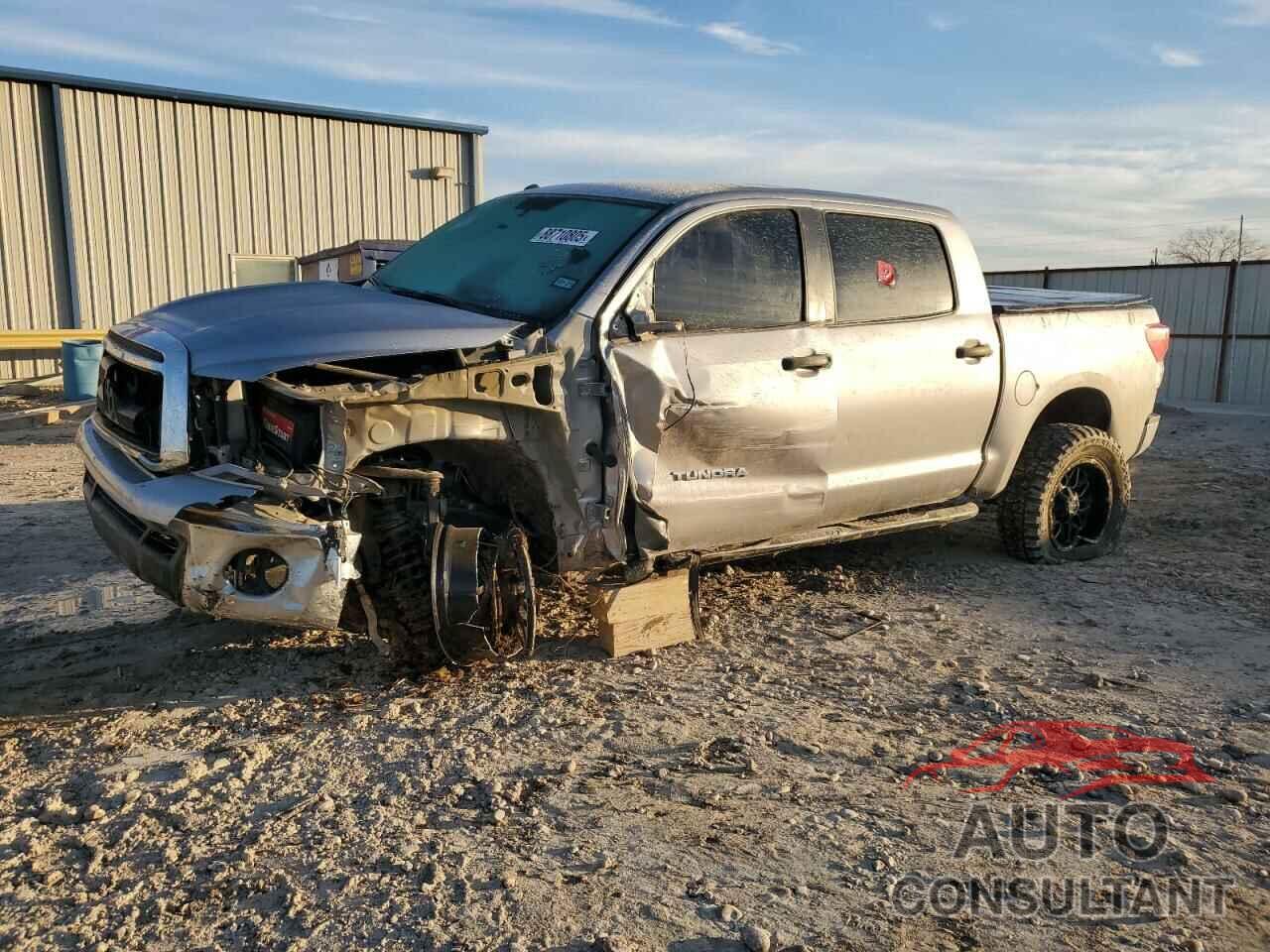 TOYOTA TUNDRA 2012 - 5TFDY5F12CX256059