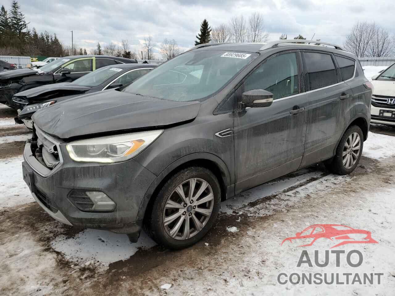 FORD ESCAPE 2017 - 1FMCU9J93HUA84639