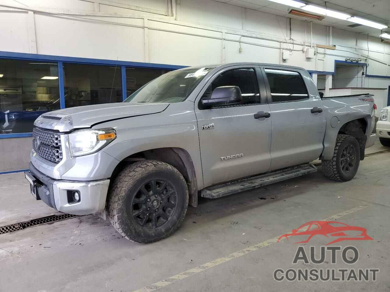TOYOTA TUNDRA 2018 - 5TFDY5F12JX687174