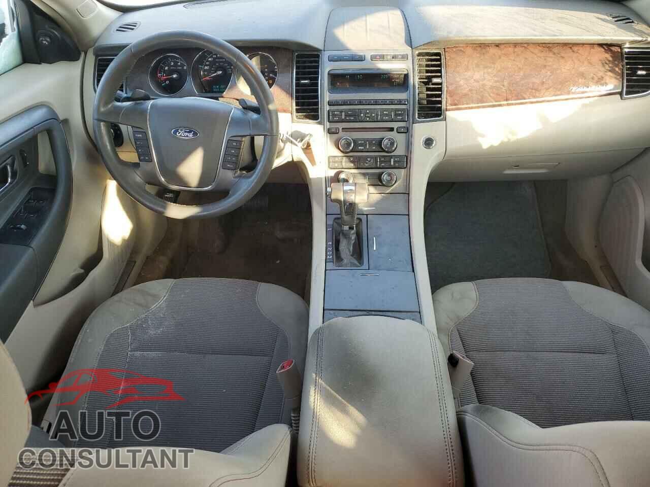 FORD TAURUS 2011 - 1FAHP2EW3BG174975