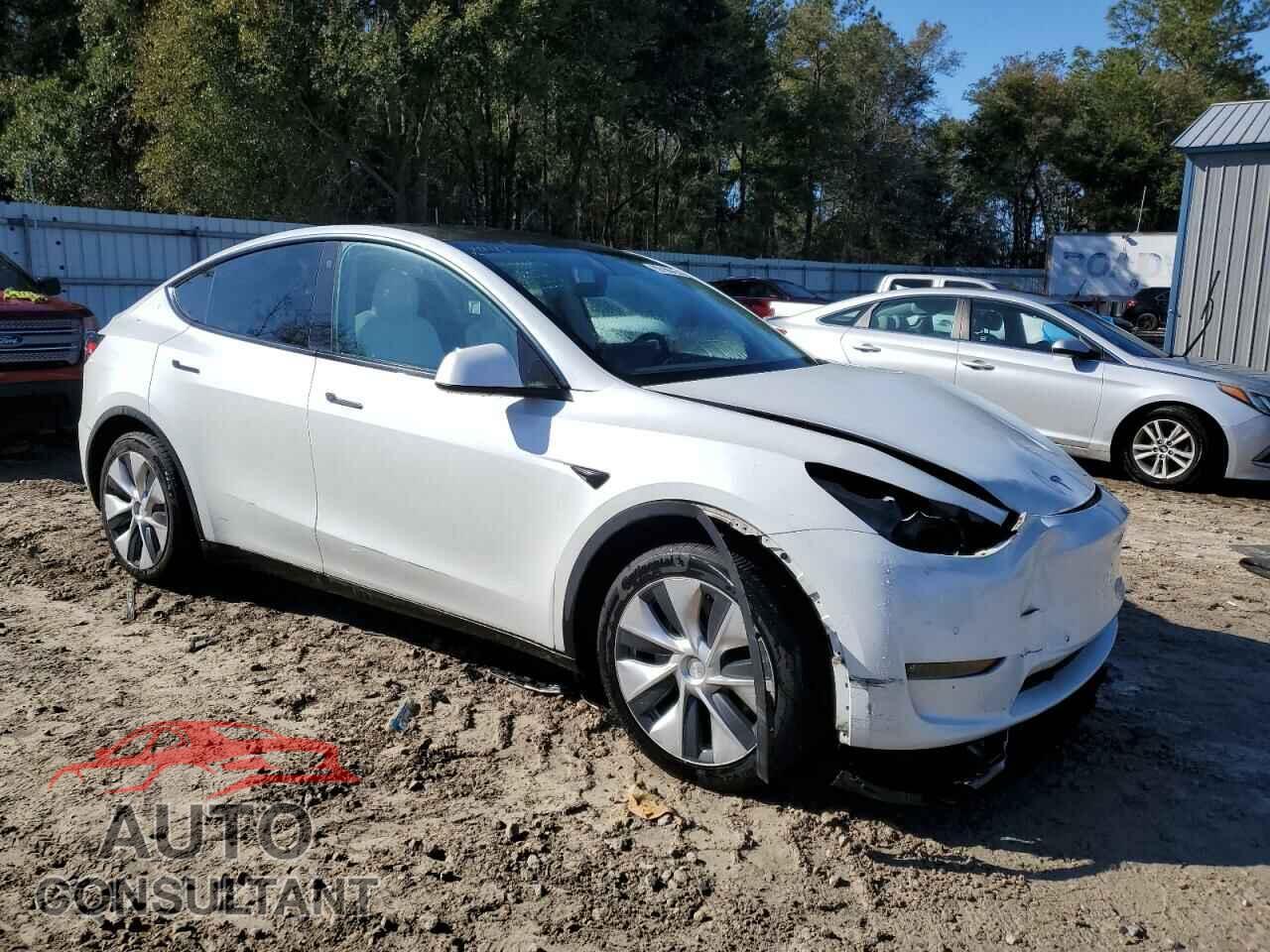 TESLA MODEL Y 2021 - 5YJYGDED5MF104976