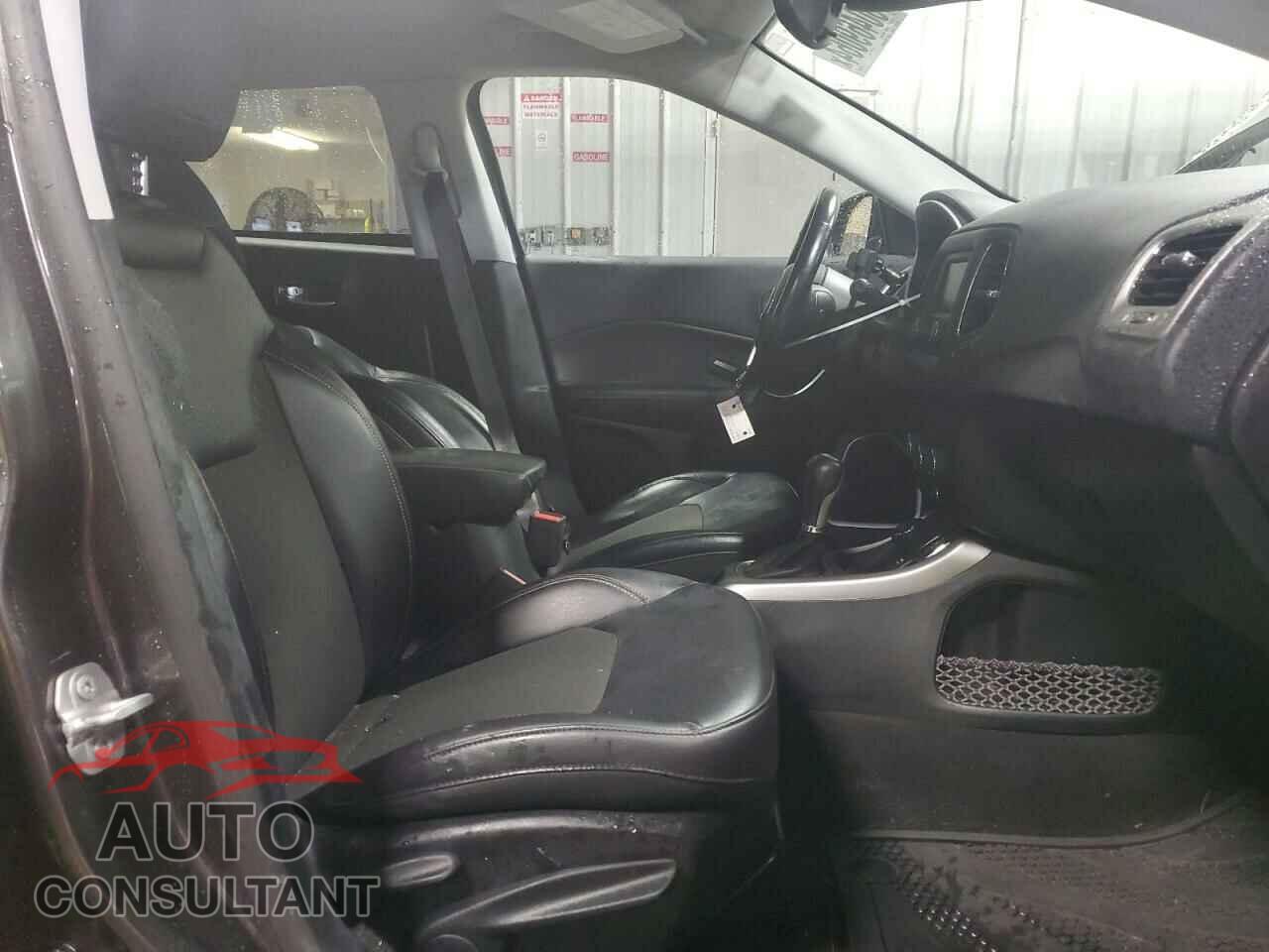 JEEP COMPASS 2017 - 3C4NJDBB8HT645776