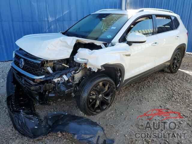 VOLKSWAGEN TAOS SE IQ 2022 - 3VVLX7B22NM004668