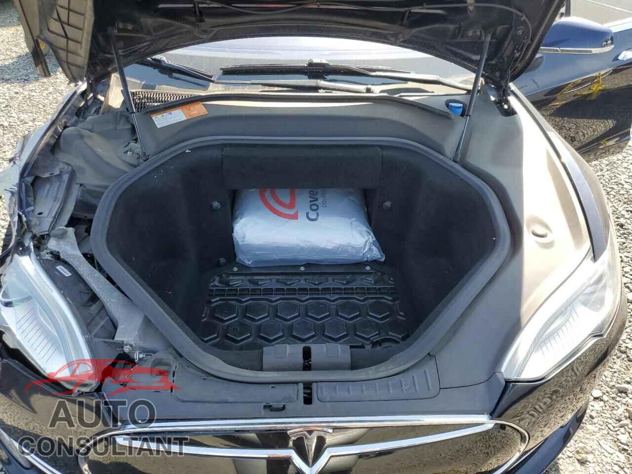 TESLA MODEL S 2013 - 5YJSA1CN9DFP23159