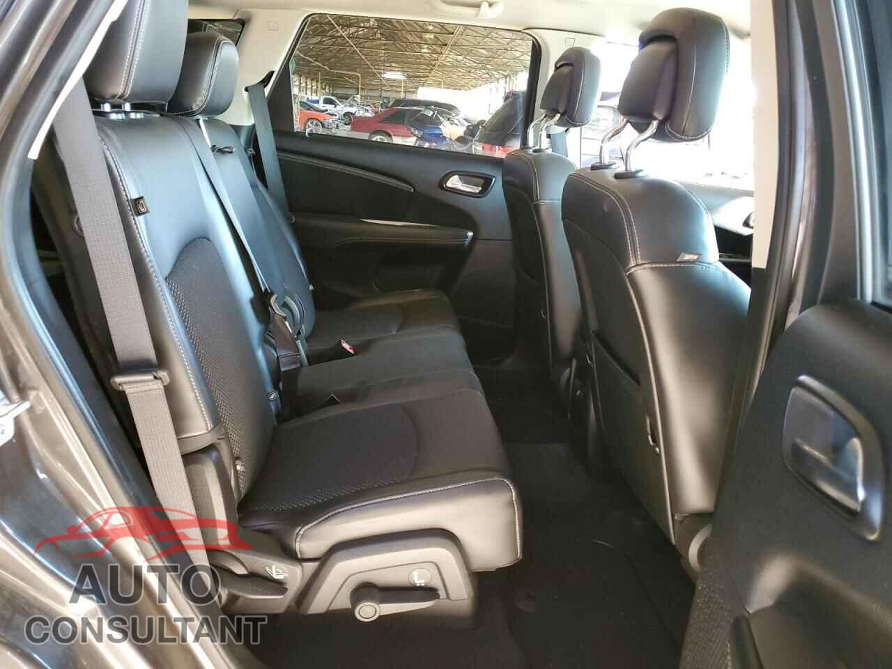 DODGE JOURNEY 2018 - 3C4PDCGG7JT525925