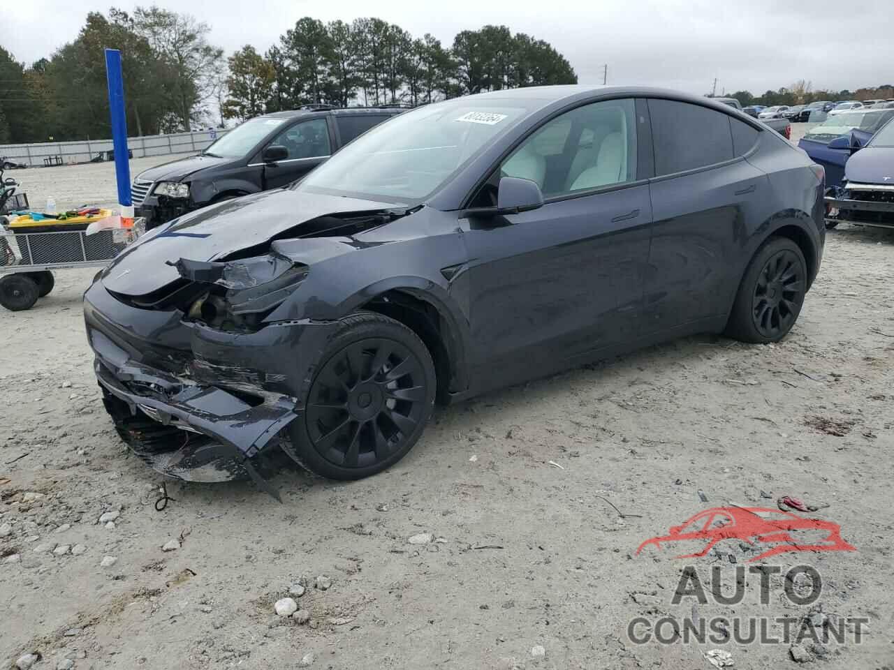 TESLA MODEL Y 2024 - 7SAYGAEE2RF068357