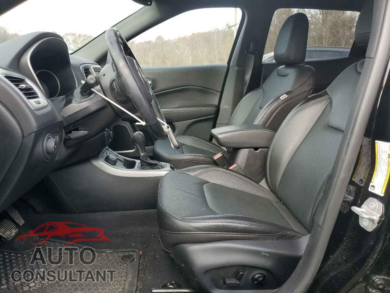JEEP COMPASS 2021 - 3C4NJDEB8MT558353