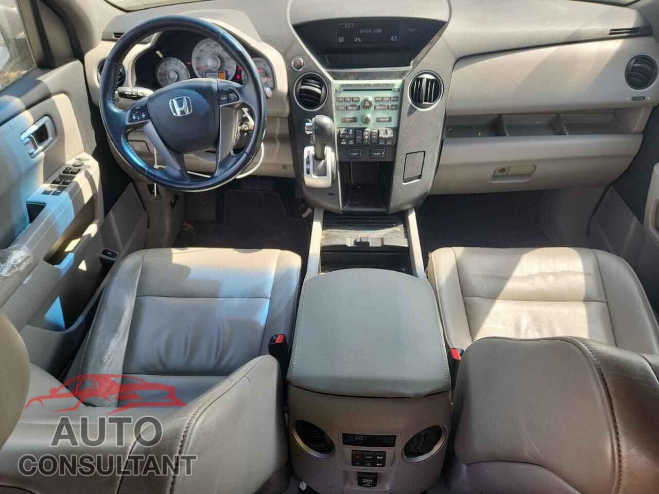 HONDA PILOT 2011 - 5FNYF3H55BB006948