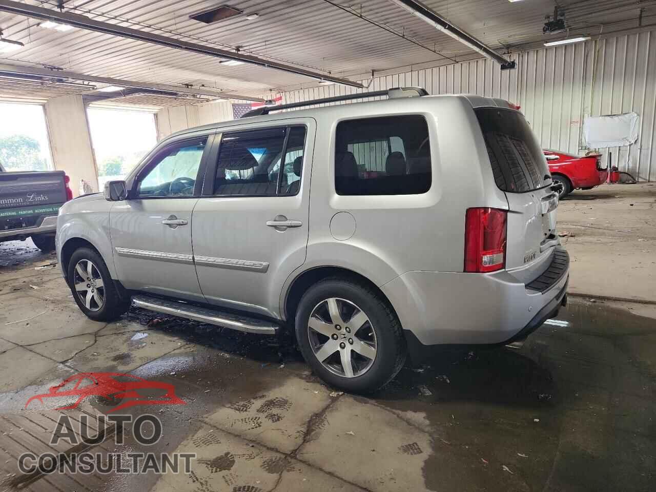 HONDA PILOT 2012 - 5FNYF4H96CB084228