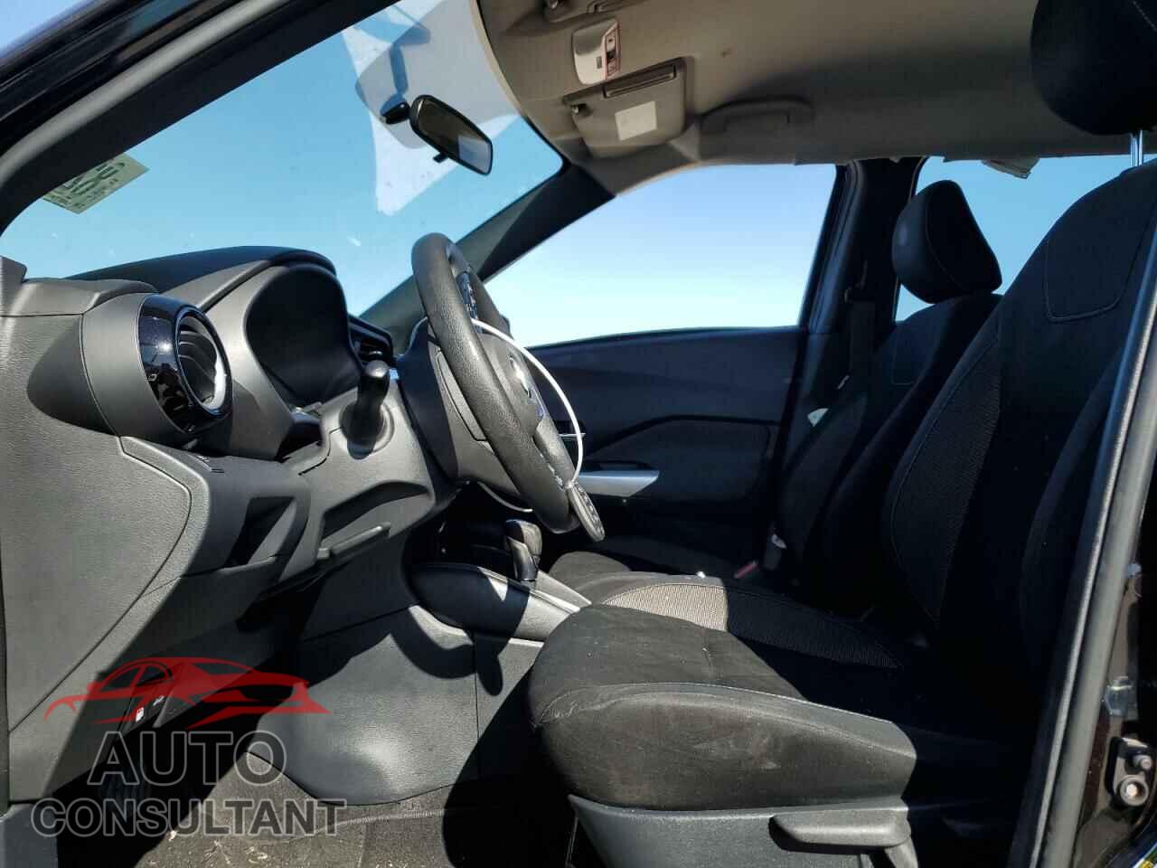 NISSAN KICKS 2019 - 3N1CP5CU3KL564951