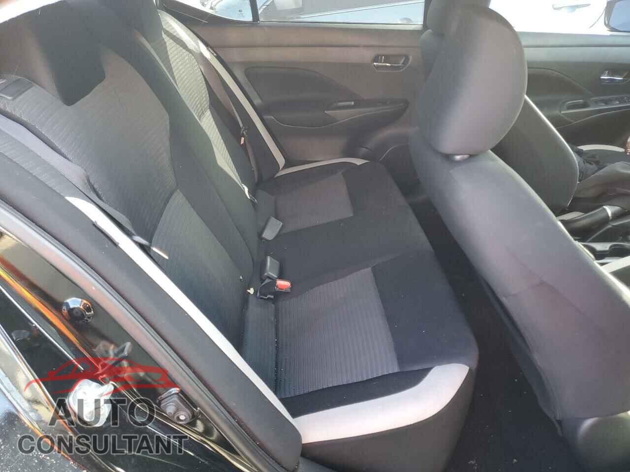 NISSAN VERSA 2021 - 3N1CN8EV5ML866385