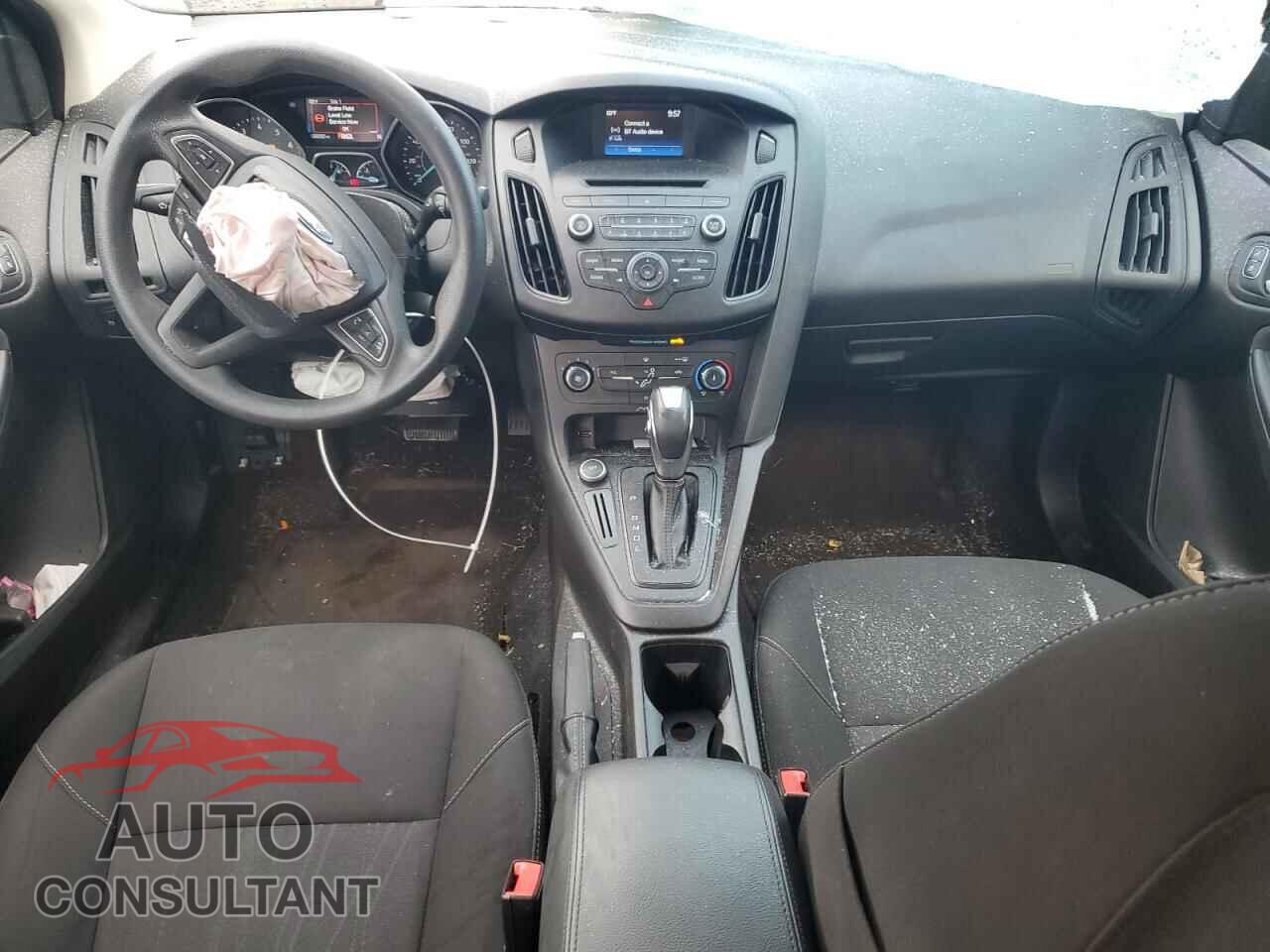 FORD FOCUS 2016 - 1FADP3F22GL365964