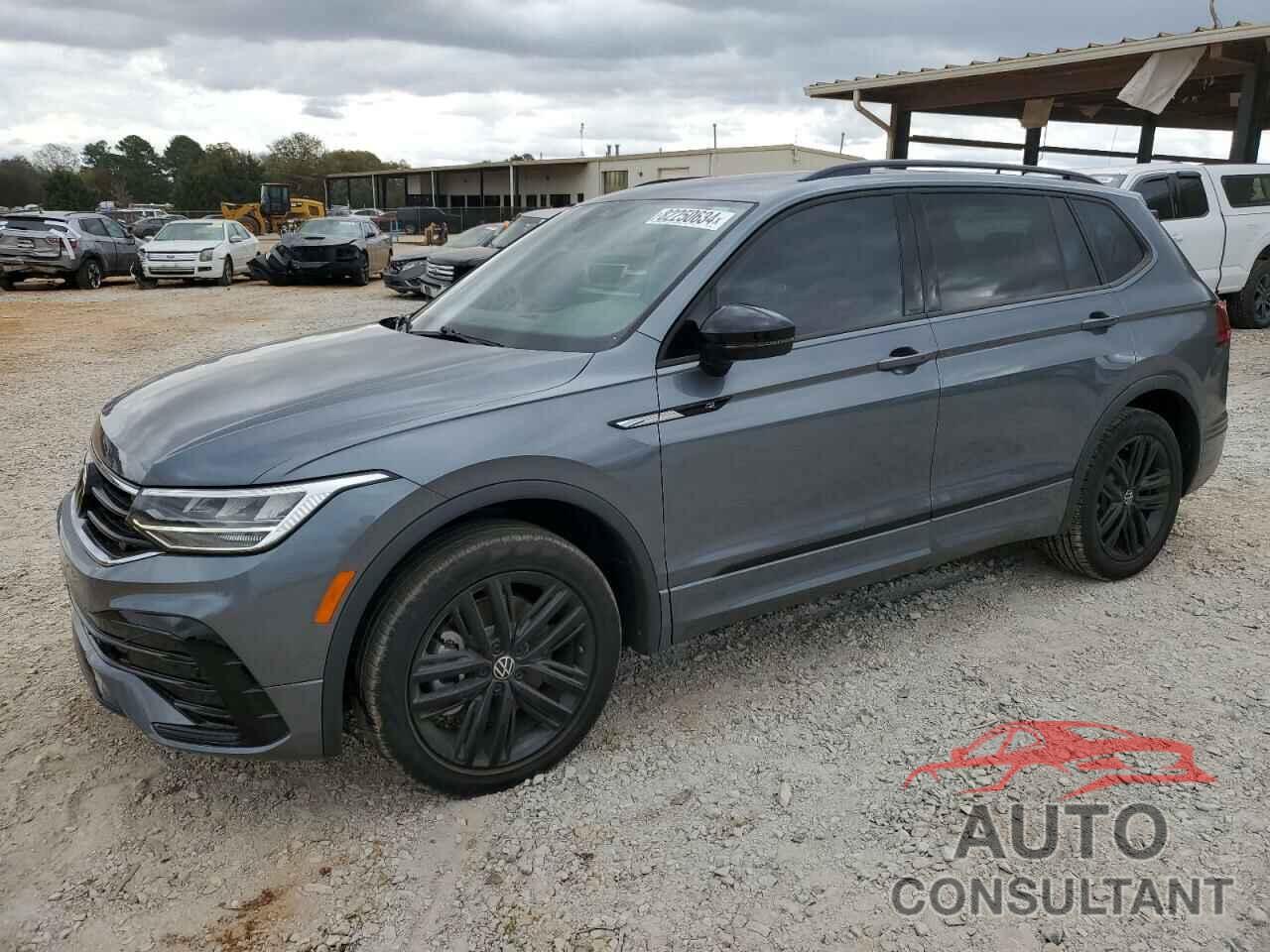 VOLKSWAGEN TIGUAN 2022 - 3VVCB7AX8NM143506