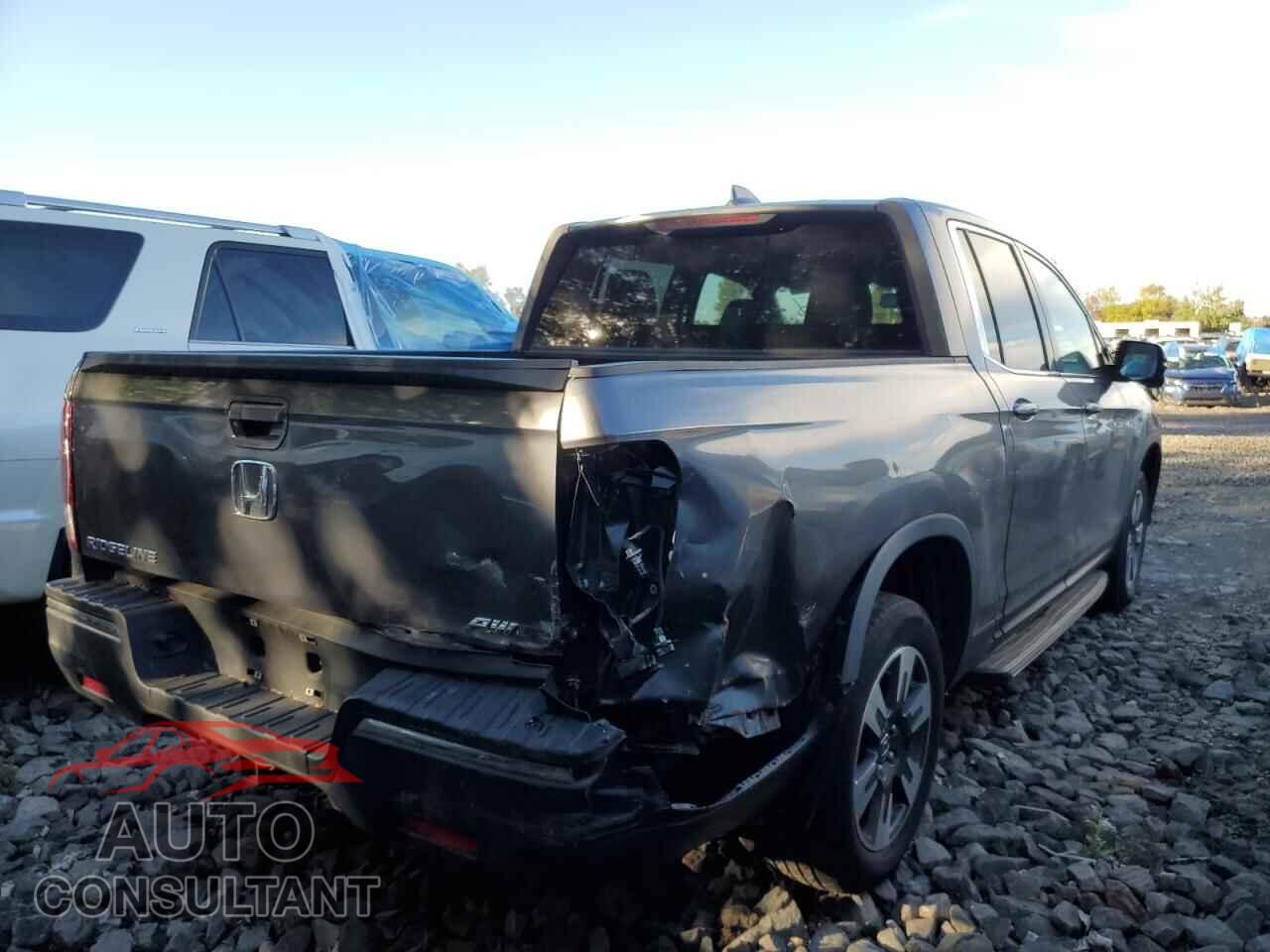 HONDA RIDGELINE 2017 - 5FPYK3F6XHB009951