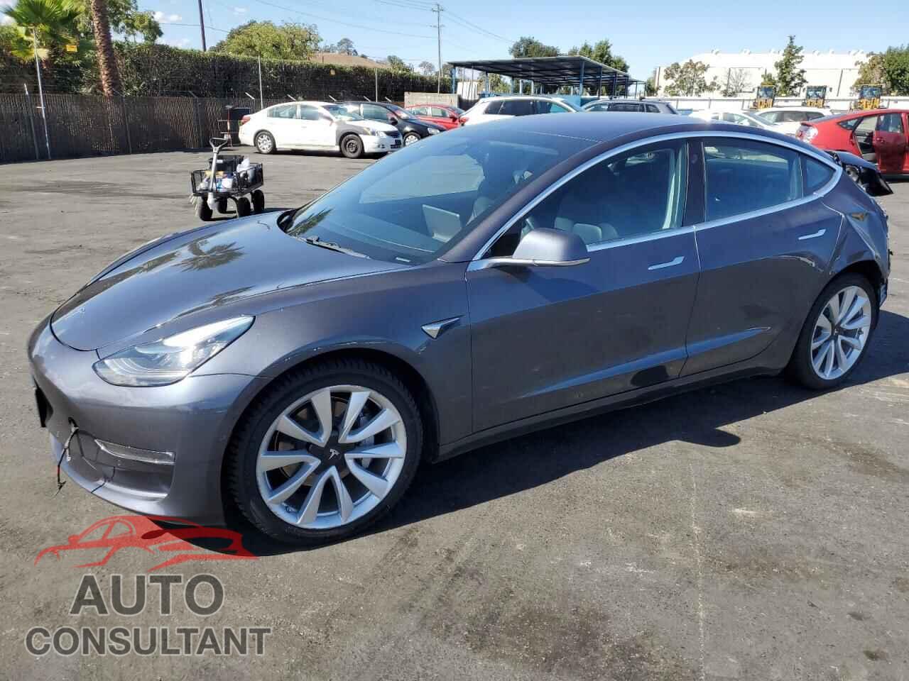 TESLA MODEL 3 2018 - 5YJ3E1EA5JF049865