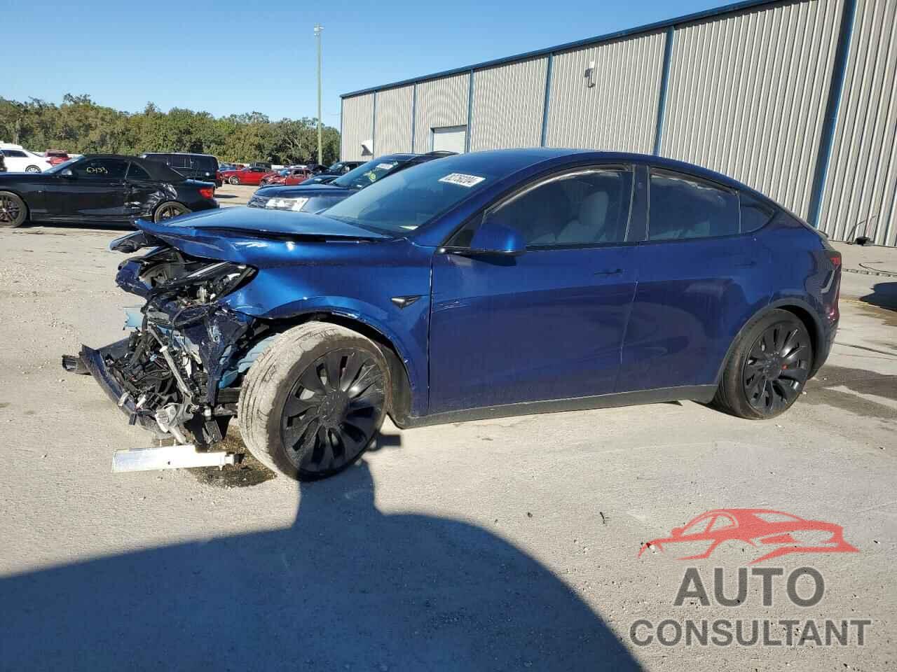 TESLA MODEL Y 2024 - 7SAYGDEFXRF020390