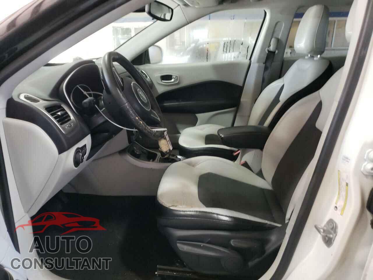 JEEP COMPASS 2018 - 3C4NJDBB0JT435016