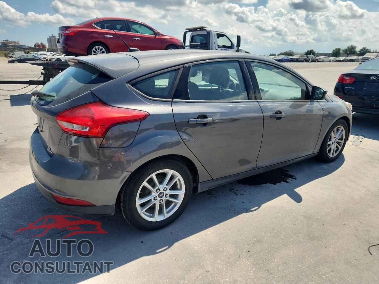 FORD FOCUS 2016 - 1FADP3K22GL217626