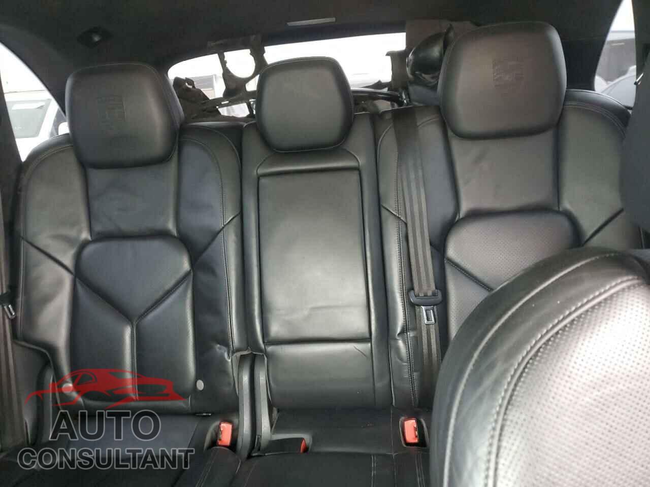 PORSCHE CAYENNE 2013 - WP1AD2A28DLA72216