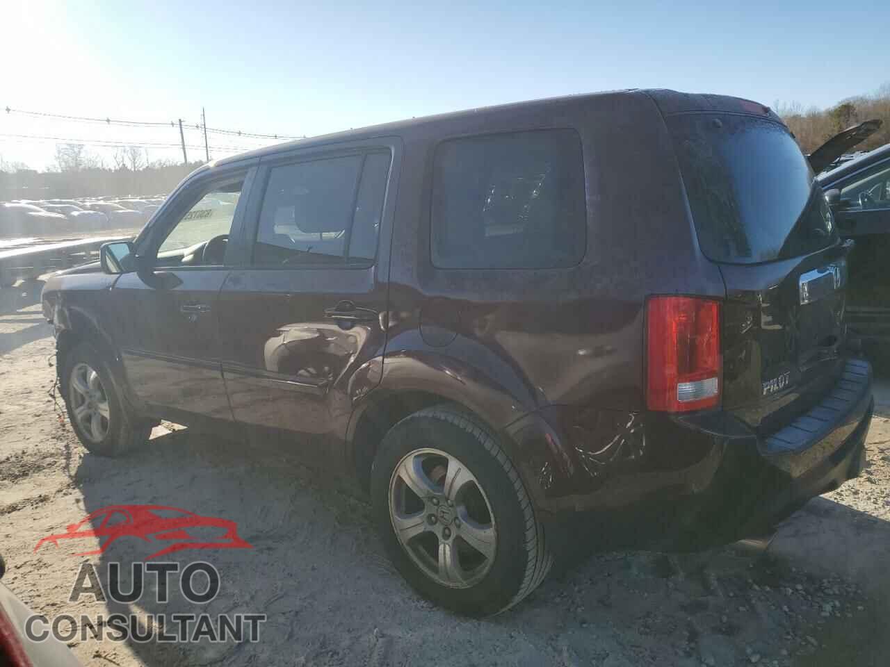 HONDA PILOT 2015 - 5FNYF4H59FB036594
