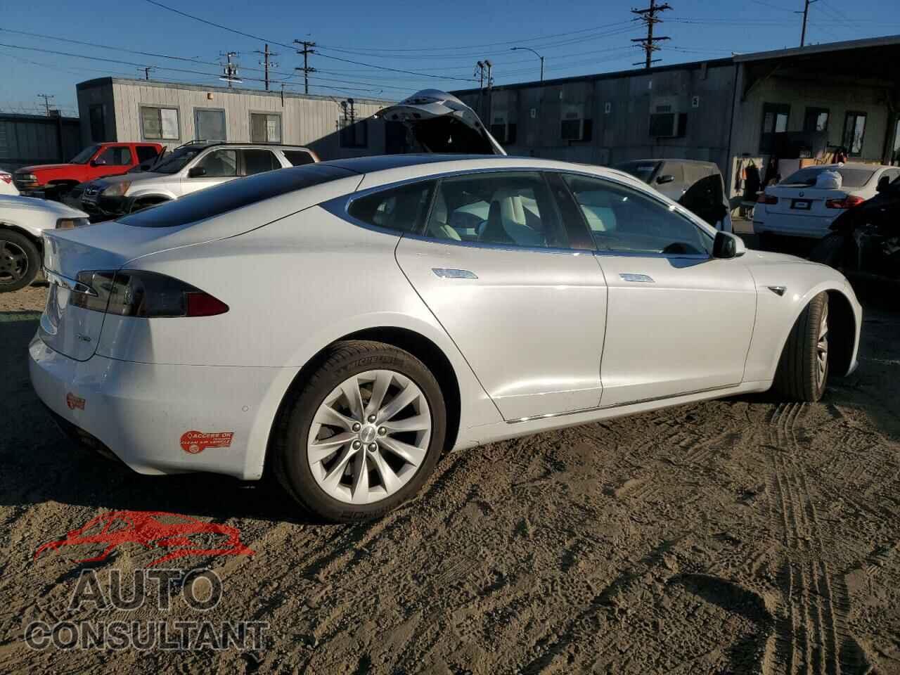 TESLA MODEL S 2017 - 5YJSA1E23HF201247
