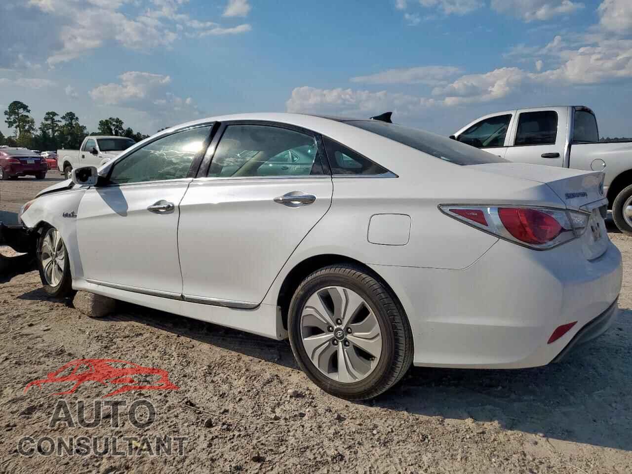 HYUNDAI SONATA 2015 - KMHEC4A4XFA127553