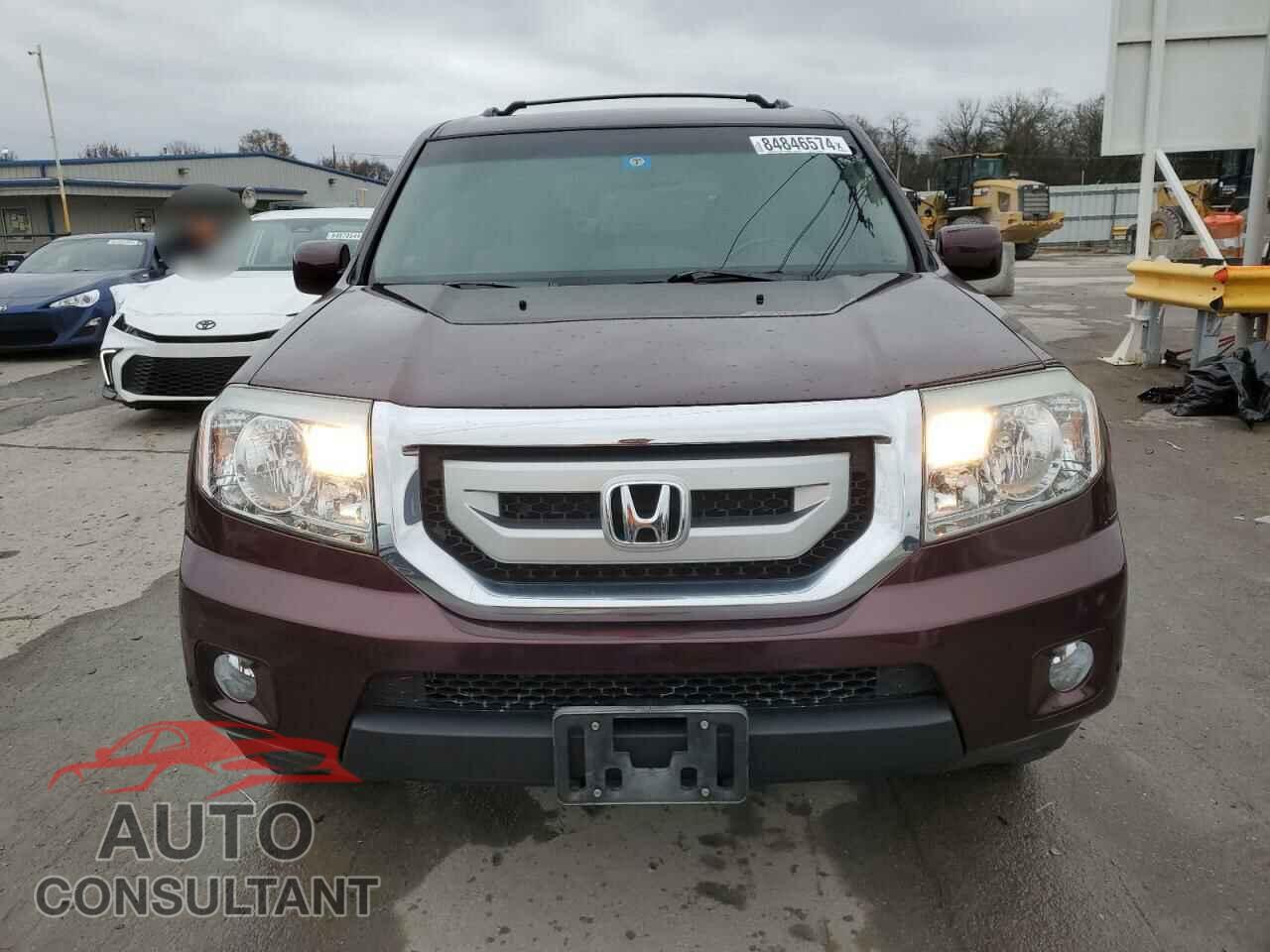 HONDA PILOT 2011 - 5FNYF4H90BB045794
