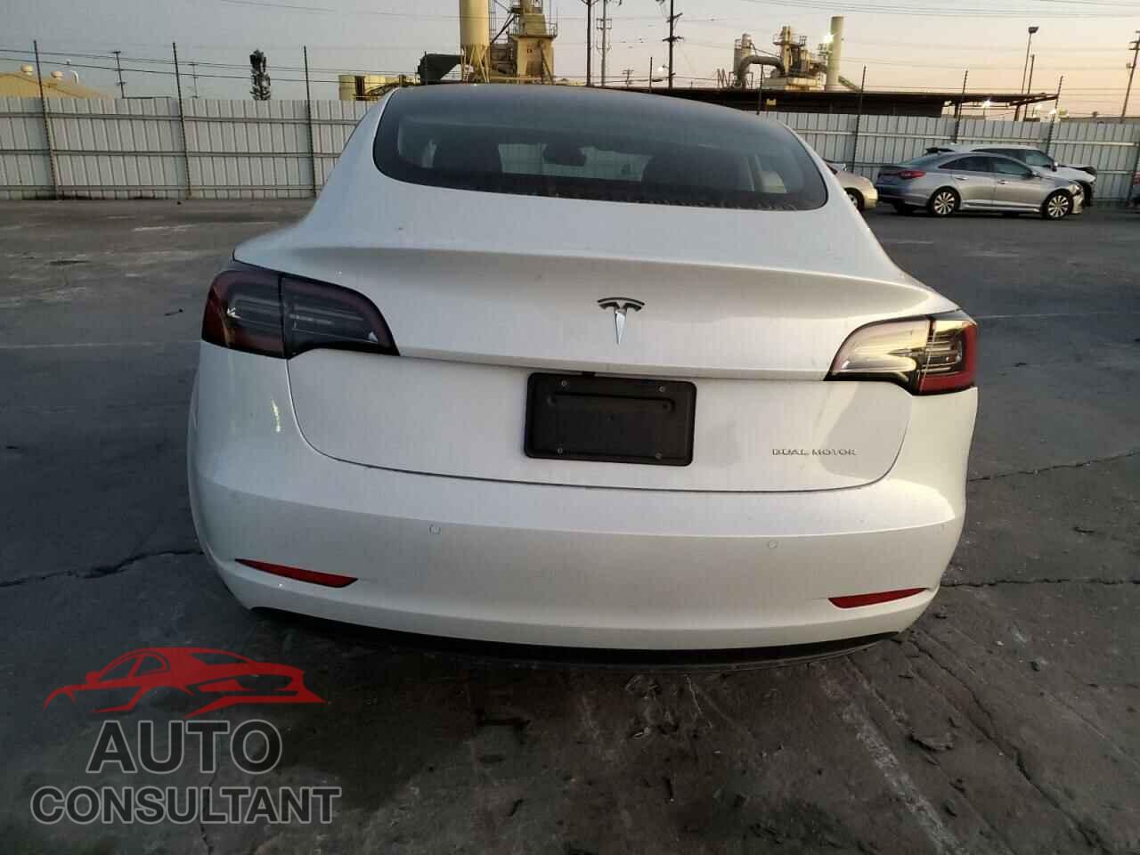 TESLA MODEL 3 2021 - 5YJ3E1EA7MF075355