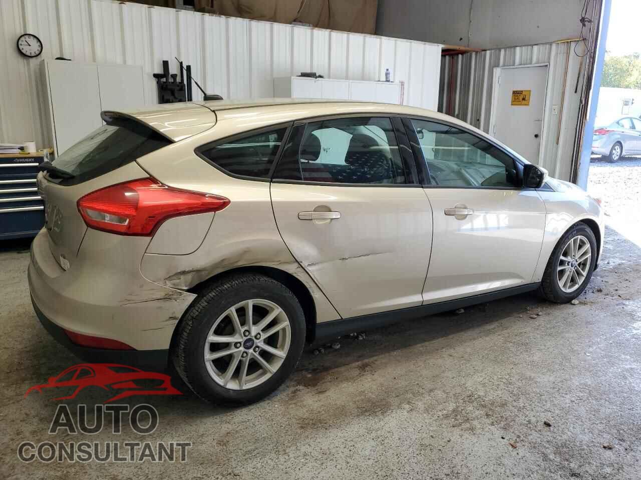 FORD FOCUS 2017 - 1FADP3K2XHL335165