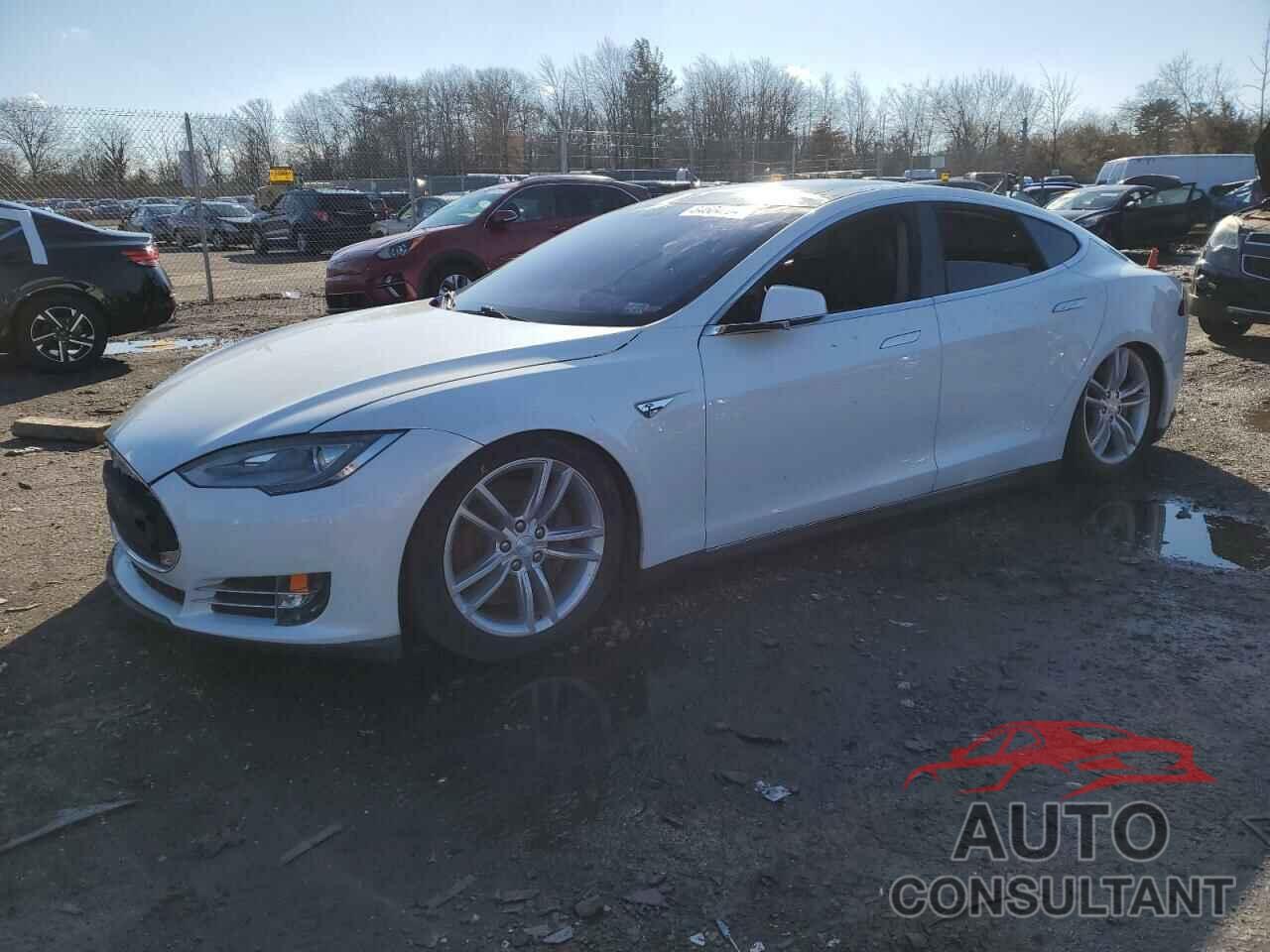 TESLA MODEL S 2013 - 5YJSA1CG2DFP07855