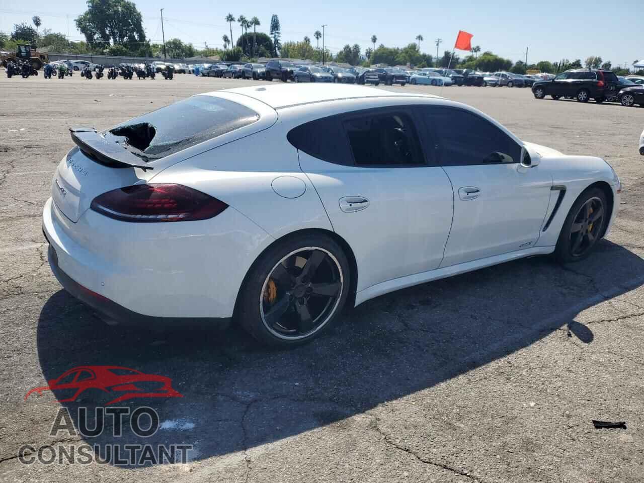 PORSCHE PANAMERA 2015 - WP0AF2A71FL080796