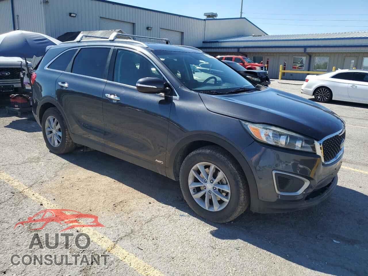 KIA SORENTO 2017 - 5XYPGDA39HG328582