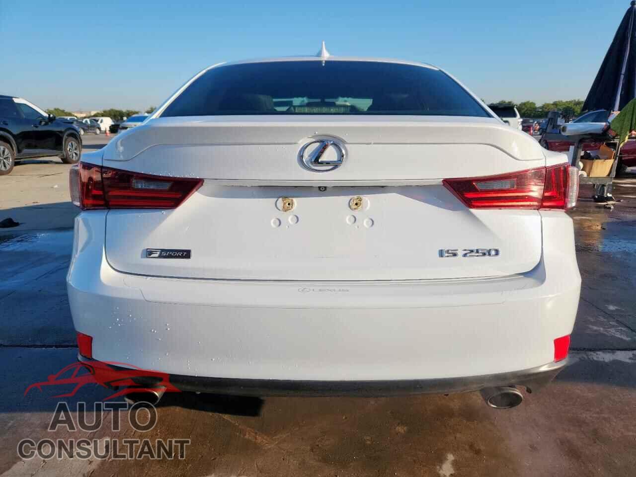 LEXUS IS 2015 - JTHBF1D22F5063894
