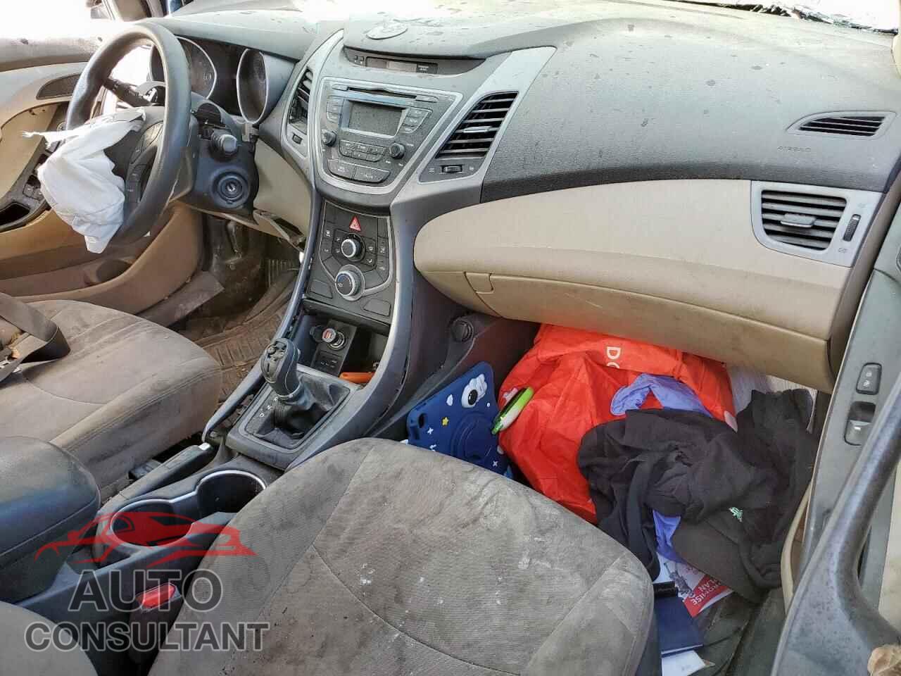 HYUNDAI ELANTRA 2016 - KMHDH4AE4GU649097
