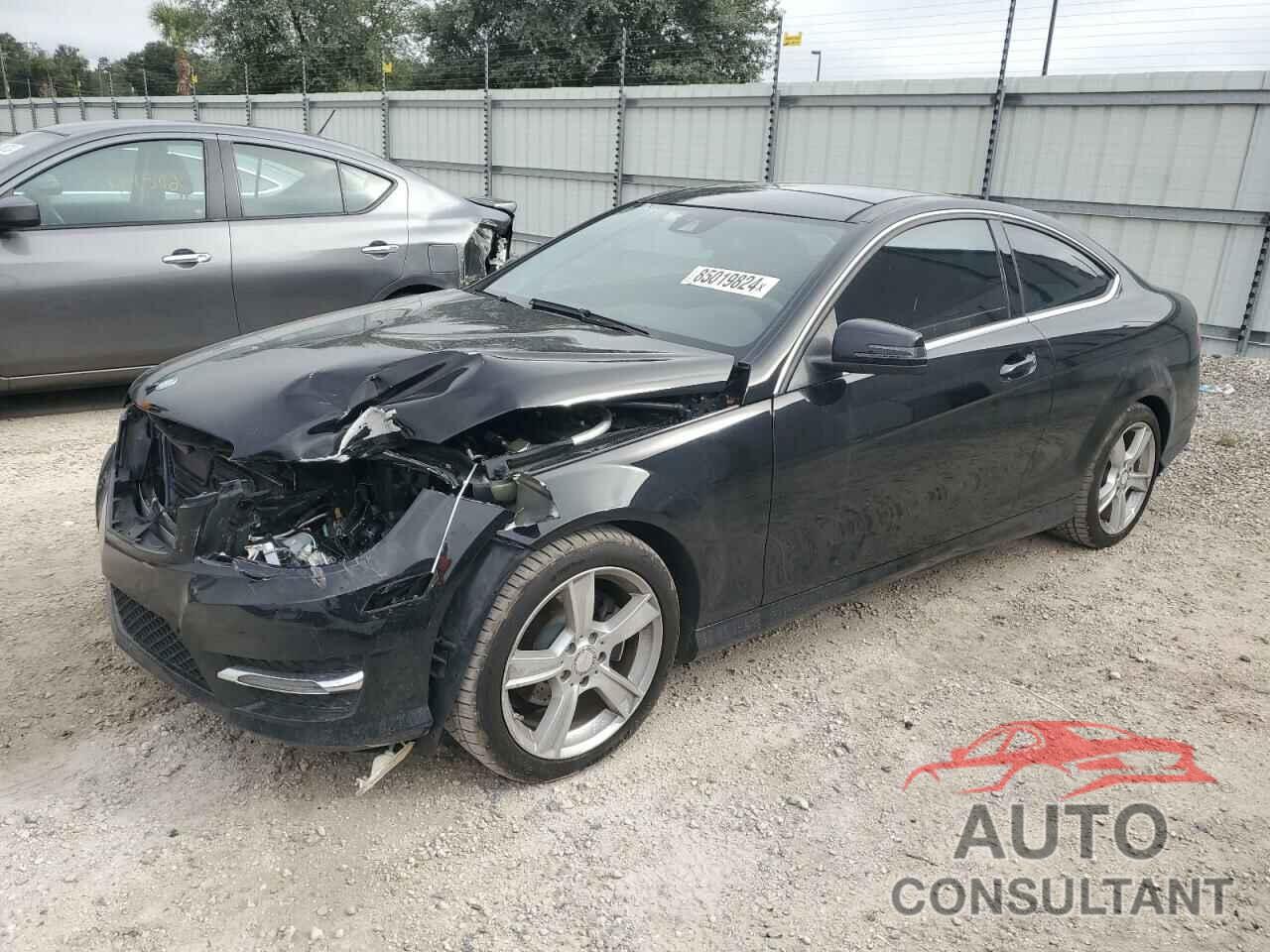 MERCEDES-BENZ C-CLASS 2013 - WDDGJ4HB6DG008521