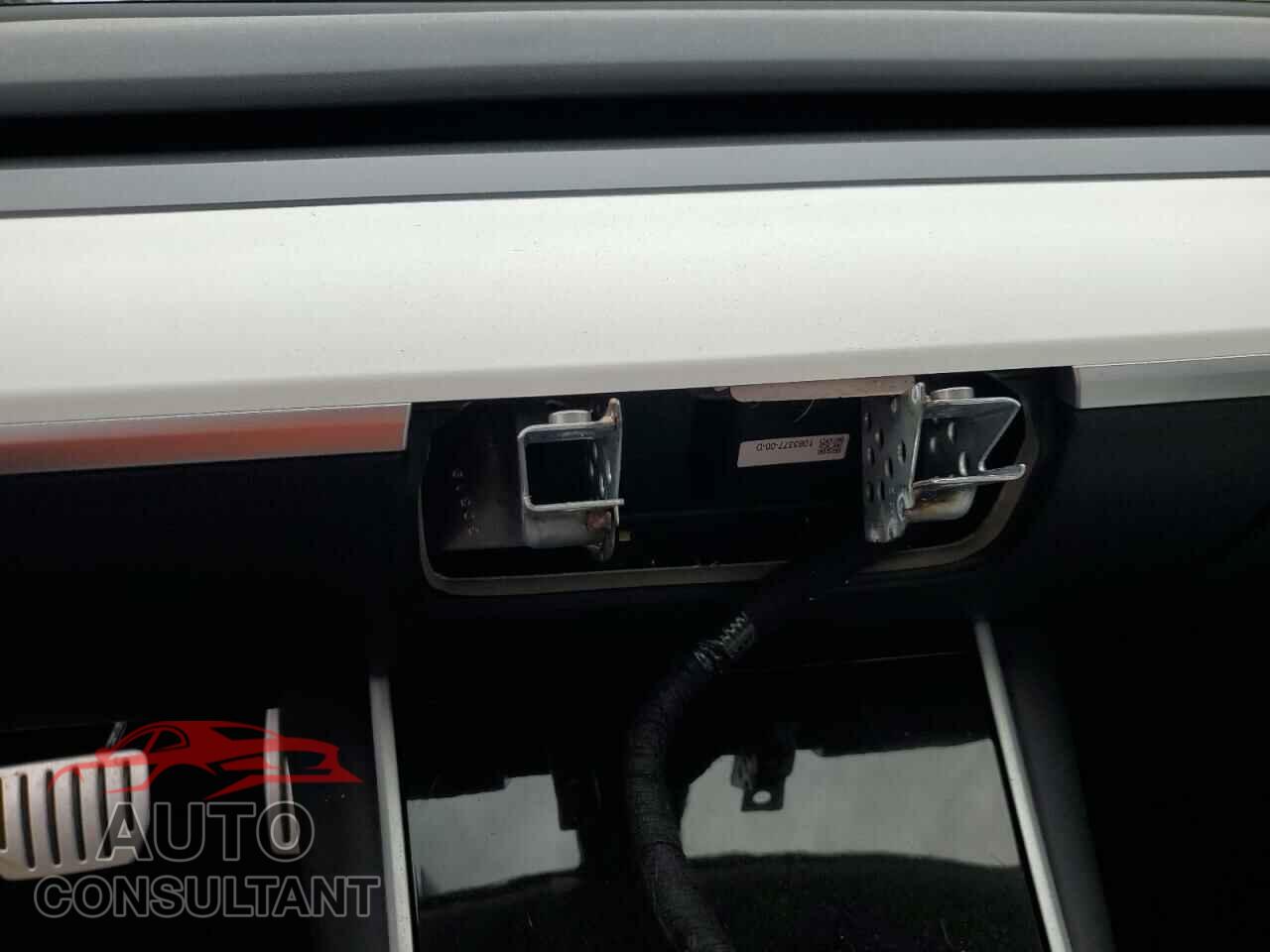 TESLA MODEL 3 2020 - 5YJ3E1EC2LF624654