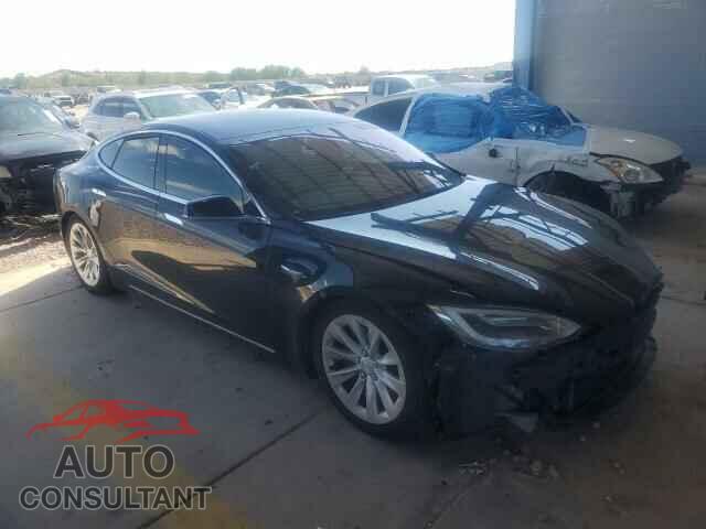 TESLA MODEL S 2019 - 5YJSA1E24KF305706