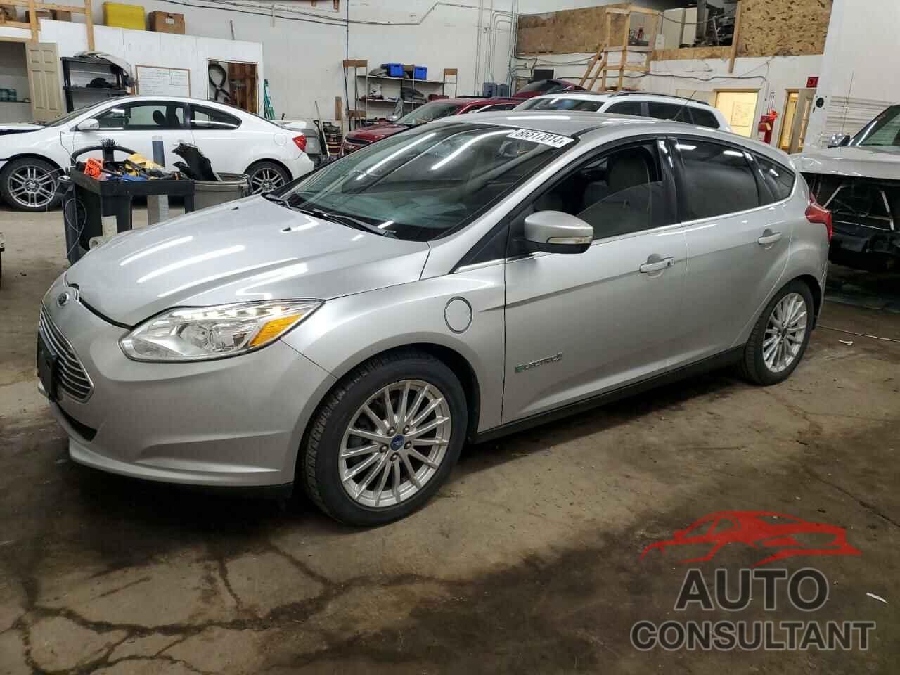 FORD FOCUS 2013 - 1FADP3R43DL263548