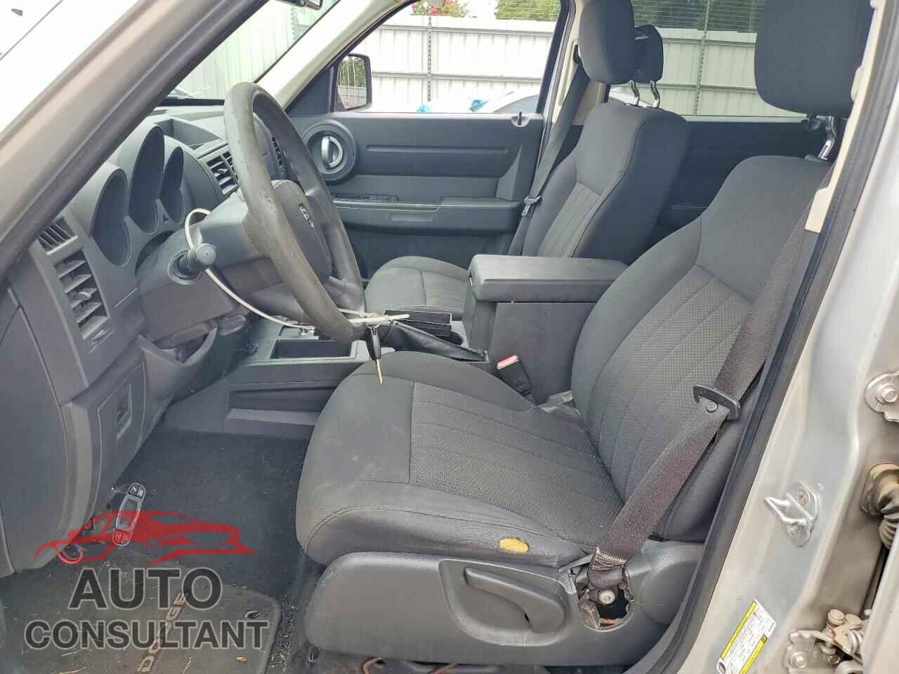 DODGE NITRO 2011 - 1D4PT4GXXBW500685