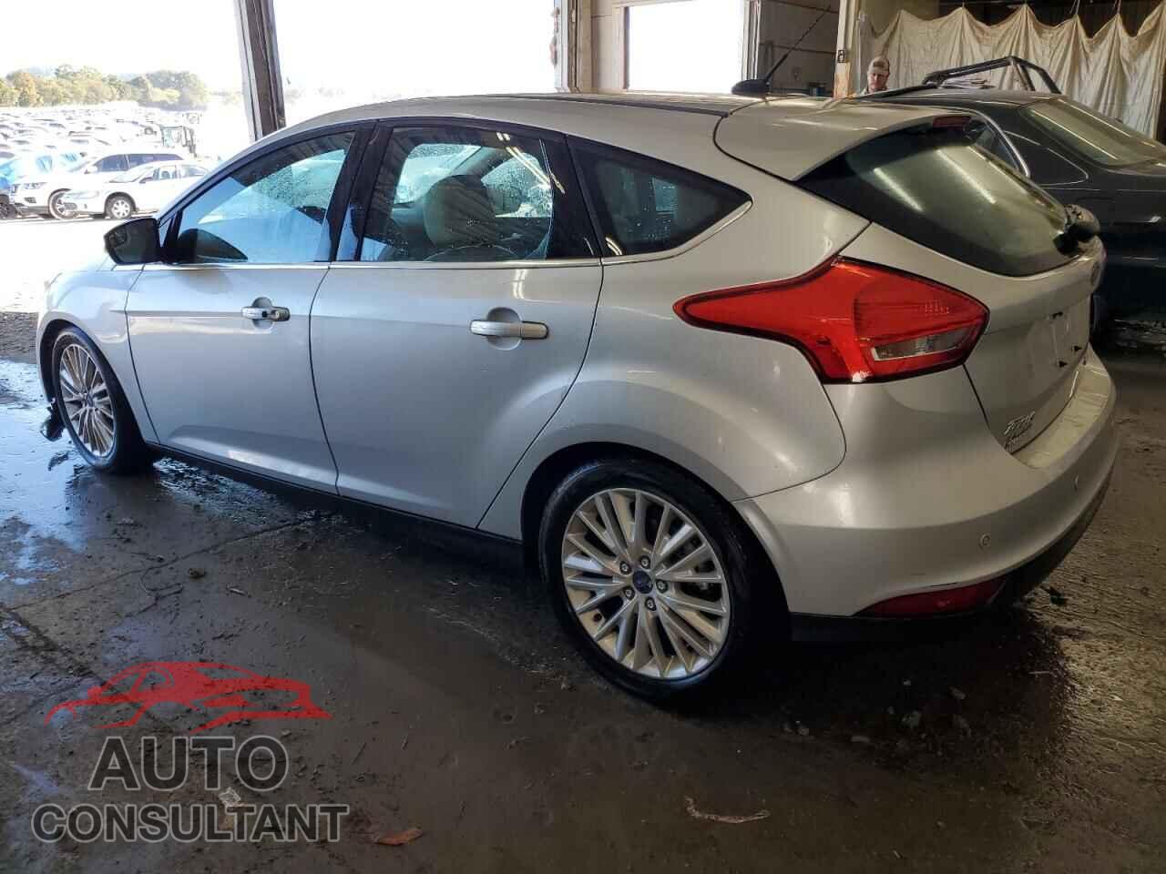 FORD FOCUS 2016 - 1FADP3N26GL302478