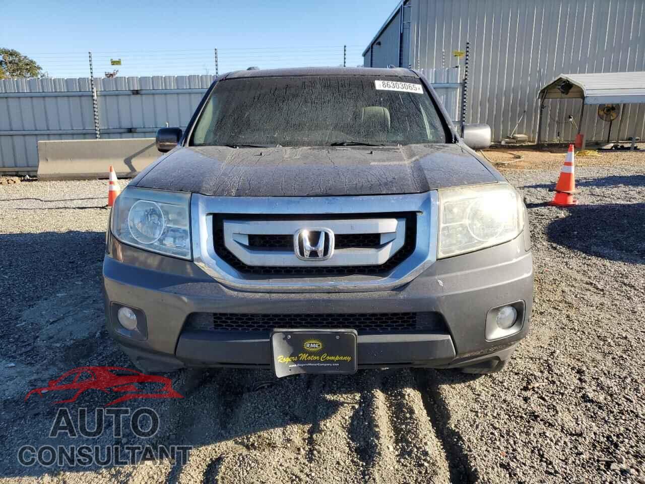 HONDA PILOT 2011 - 5FNYF4H90BB067391