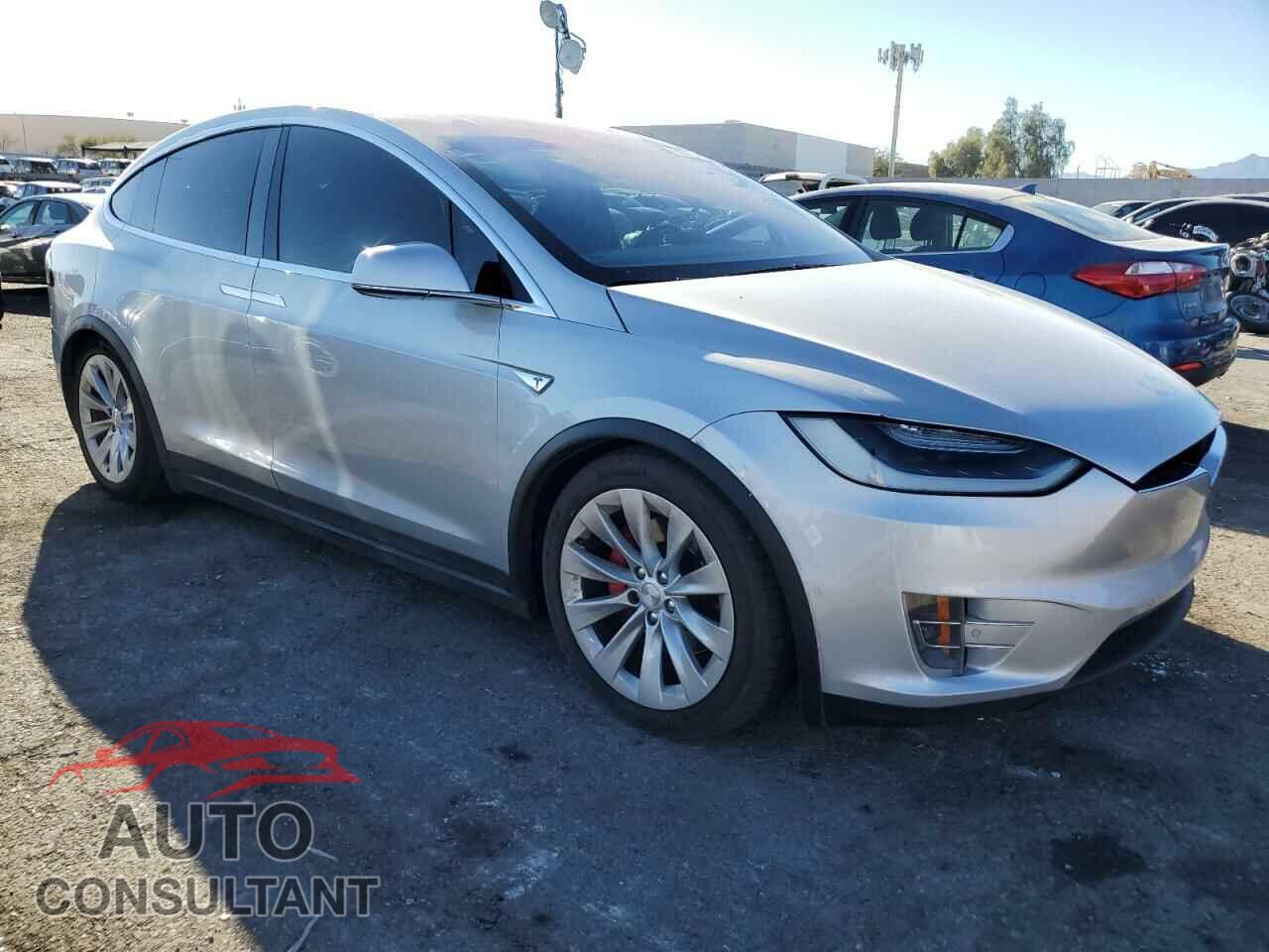 TESLA MODEL X 2016 - 5YJXCBE41GF000758