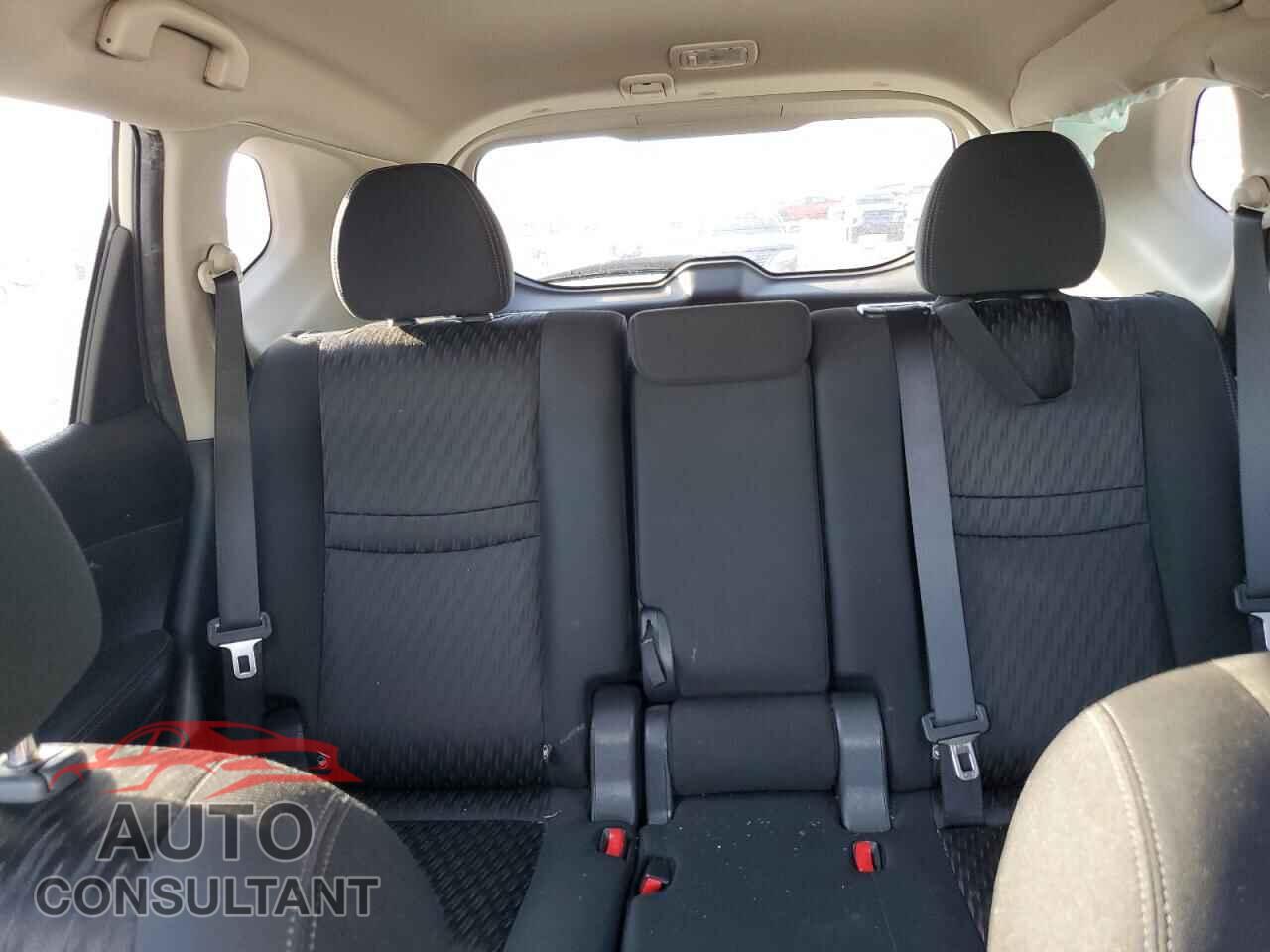 NISSAN ROGUE 2018 - KNMAT2MT5JP613221
